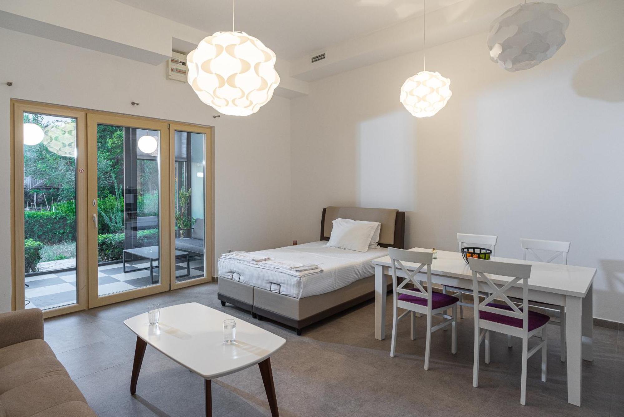 Vertmont Apartments Sveti Stefan Buitenkant foto